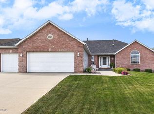 1045 Golfers Ct SE, Rochester, MN 55904