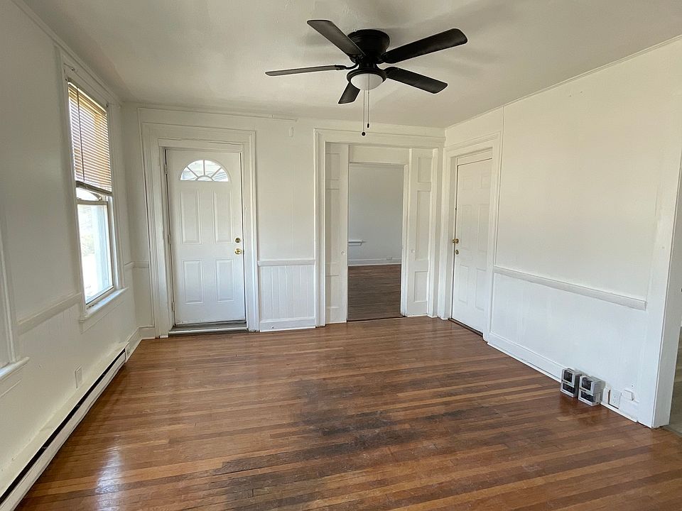 2nd image of 69 W Liberty St Unit 2