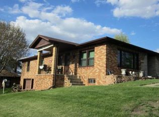 419 Benton Ave W, Albia, IA 52531