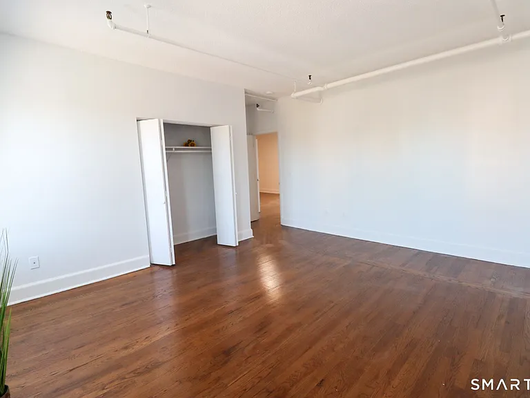 187 Bank St #195-202 — Photo 15