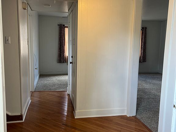 5th image of 3221 Villa St APT A