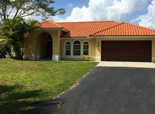 141 Golden Gate Blvd E, Naples, FL 34120