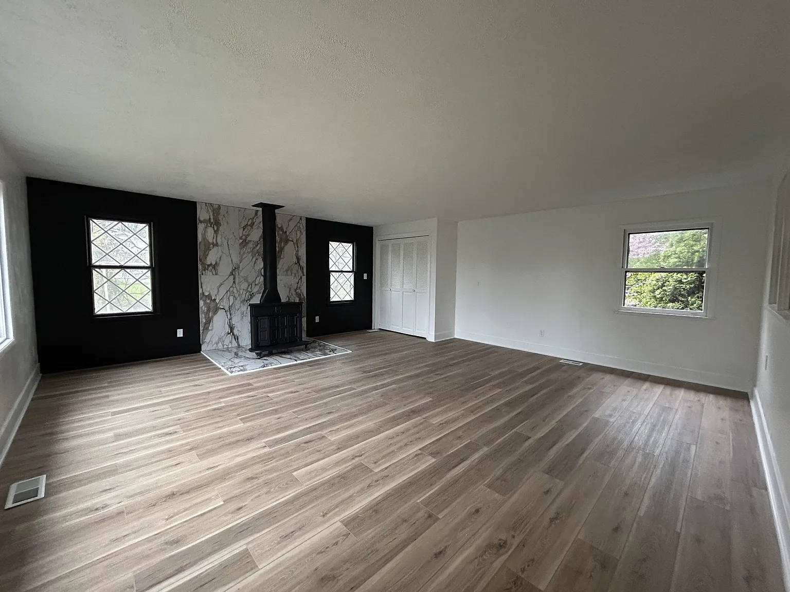 149 Brookdale Park - 1 — Photo 3