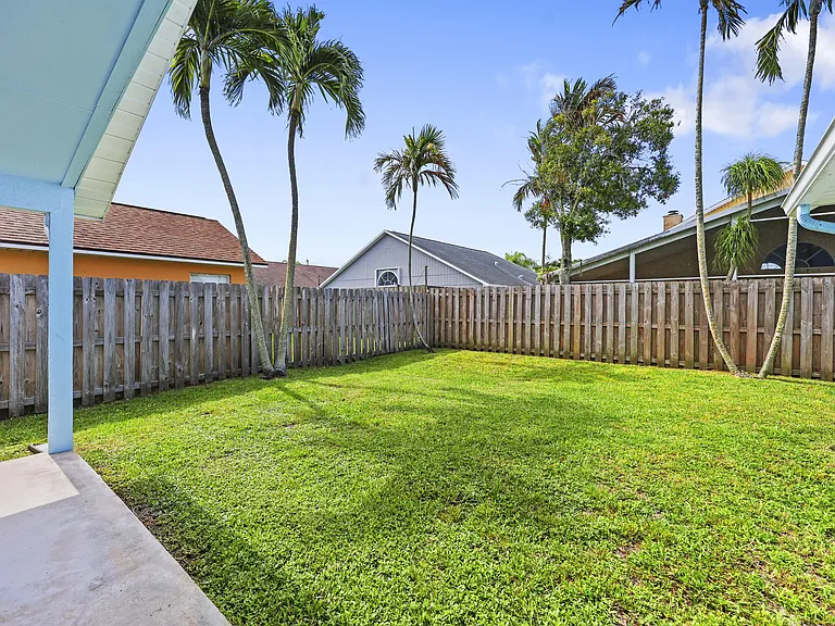 6238 Pompano St — Photo 47