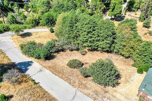 1st image of 430 Alder Ln