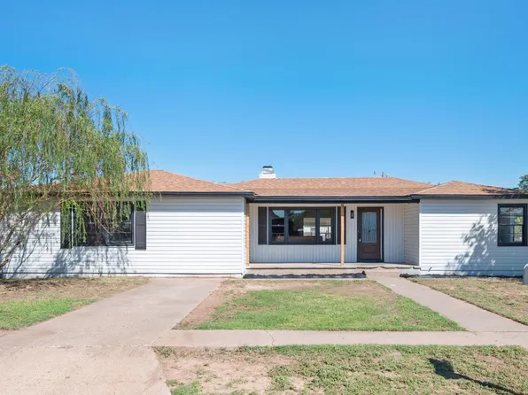 712 15th St, Abernathy, TX 79311