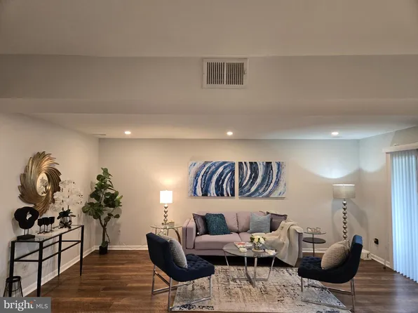 3 Mullingar Ct Unit 102, Lutherville Timonium, MD 21093