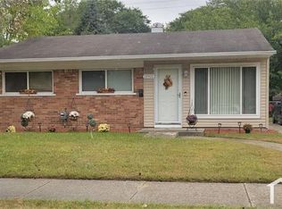 21921 Sloman St, Oak Park, MI 48237