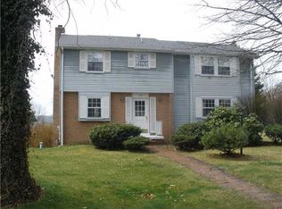 700 S Shenandoah Dr, Latrobe, PA 15650
