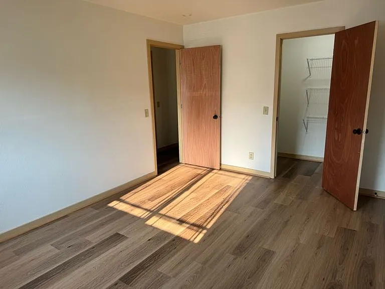 1718 Onsgard Rd — Photo 12