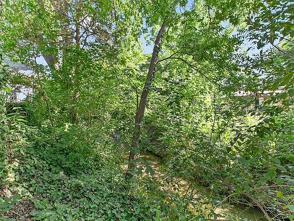 2nd image of 1307 Saint Edwards Dr