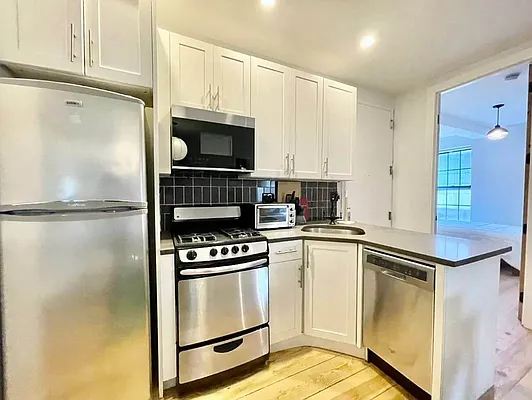 Rented by Doorway NYC, LLC | media 7