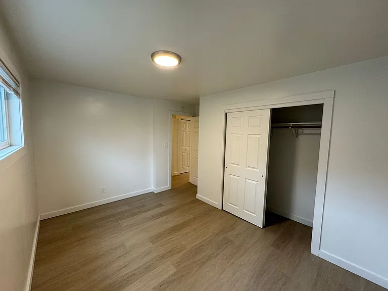 725 E Indiana Apartments near Gonzaga University! — Photo 14