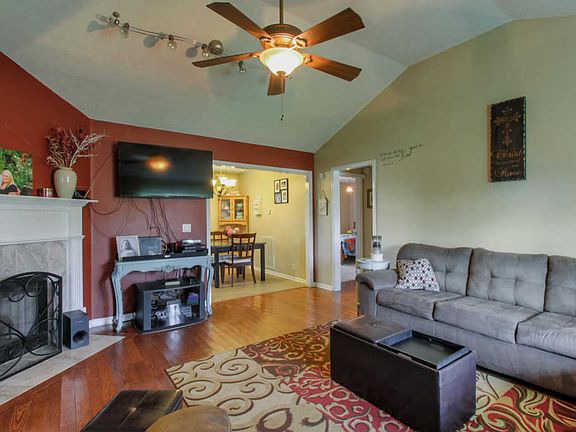 4th image of 108 Fall Creek Dr