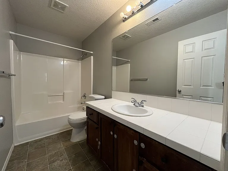 6262 NE Chestnut St — Photo 39