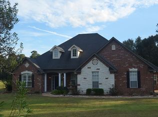 260 Sugar Creek Ln, Longview, TX 75605
