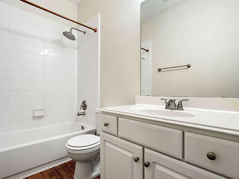 816 Sterling Creek Cir — Photo 16