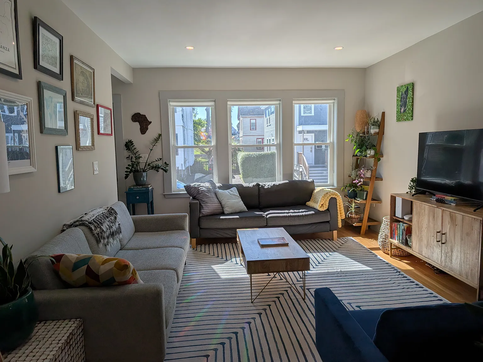 2 bed, 2.5 bath, 1500 sqft, $3,850 — Photo 2