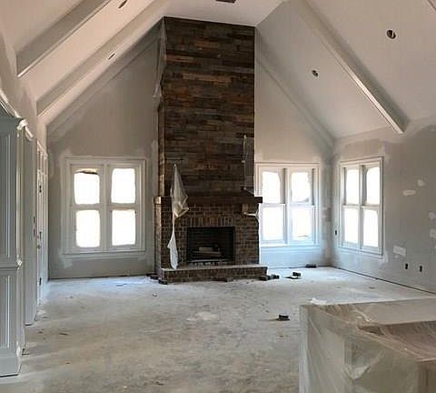 2nd image of 4565 McGill Trce