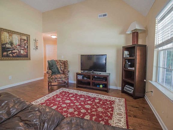3rd image of 2341 Auldridge Dr