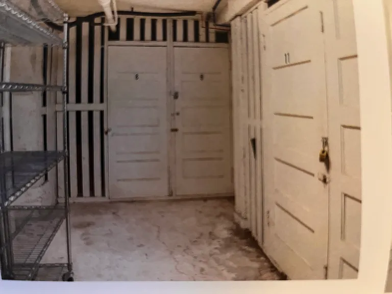 Storage unit