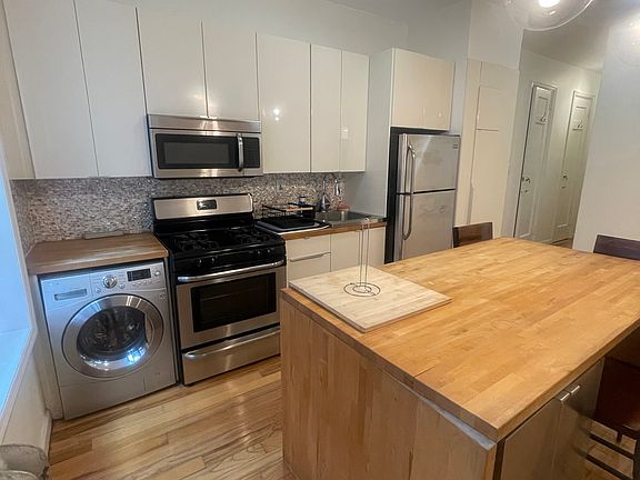 4th image of 590 Parkside Ave APT 1DW