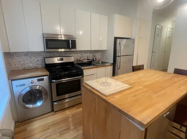 590 Parkside Avenue image 4 of 19