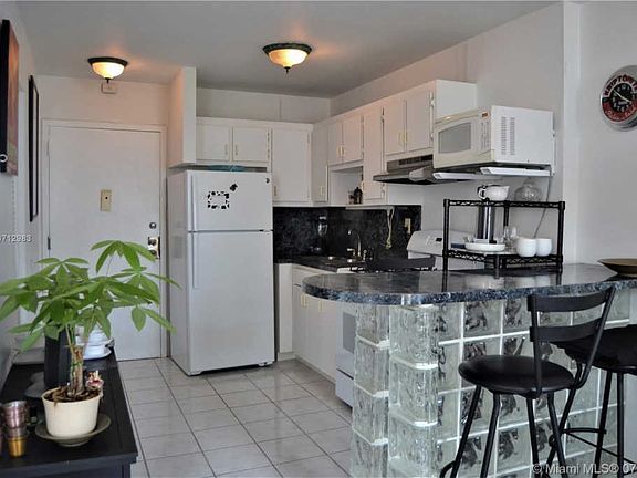 3rd image of 710 Washington Ave APT 408