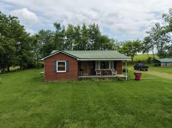 980 West Rd, Red Boiling Springs, TN 37150