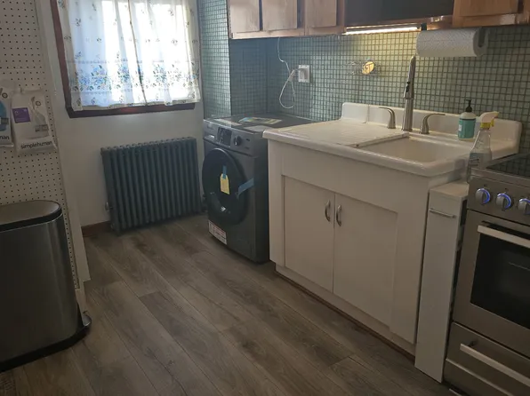 229 Monitor Street image 5 of 21