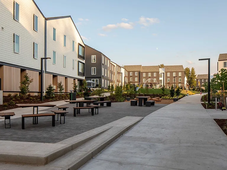 Mahonia Crossing Apartments I — Photo 17