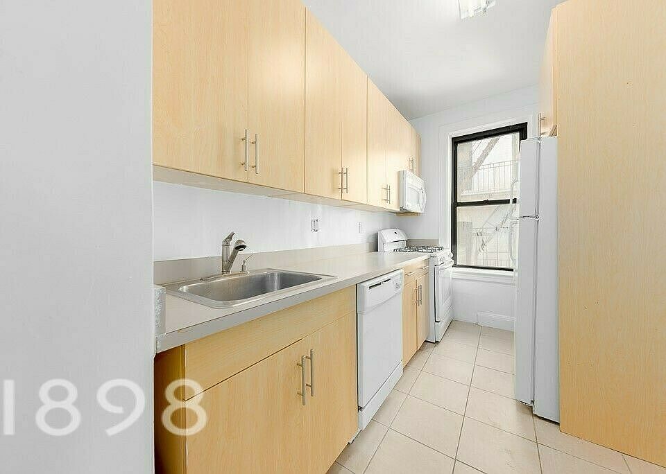 1st image of 41-41 44th St #2B
