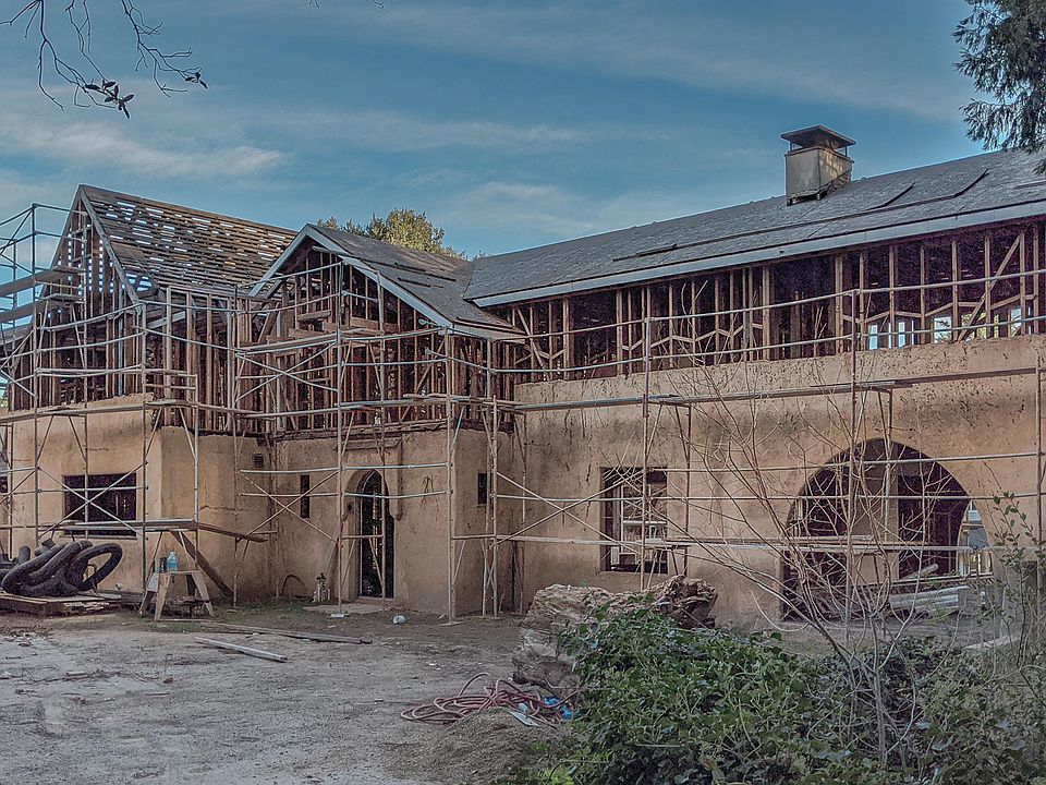 1st image of 4740 Hillard Ave