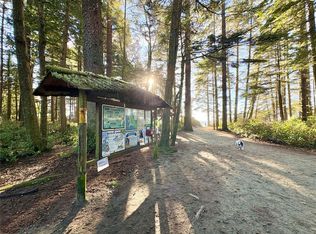 1193 Lynn Rd, Tofino, BC V0R2Z0