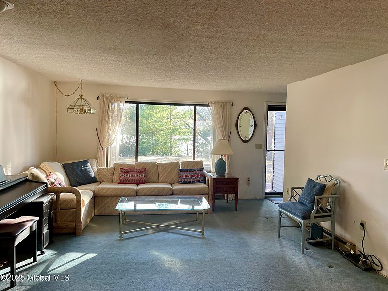 3rd image of 16 B Evergreen Road