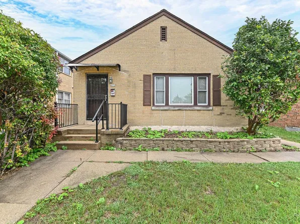 4032 N 92nd STREET, Milwaukee, WI 53222
