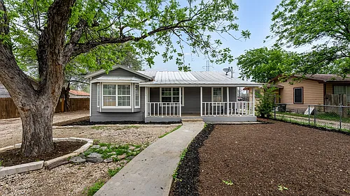 1135 Ceralvo St Photo 1