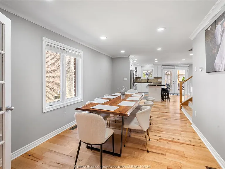 1376 Lakeview Ave — Photo 7