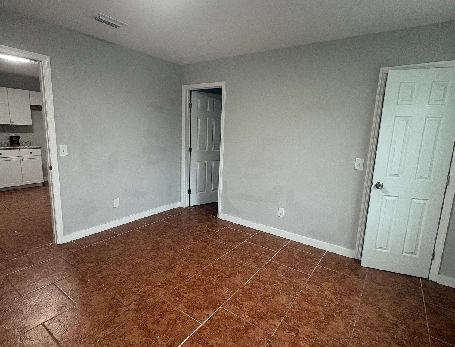 3 bed 2 bath in heart of downtown Brunswick — Photo 3