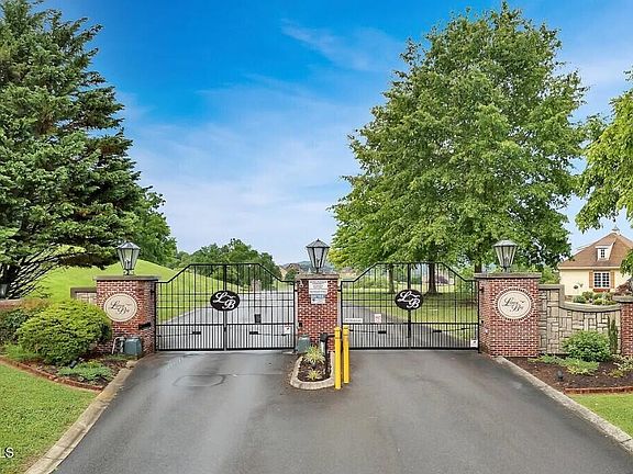 2nd image of 7/AC Pinnacle Point Lot 219