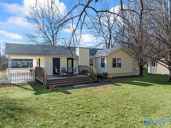 4th image of 1502 Ravenwood Cir SE