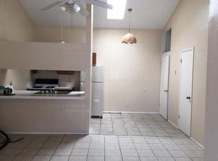 643 White Cliffs Dr APT D, El Paso, TX 79912