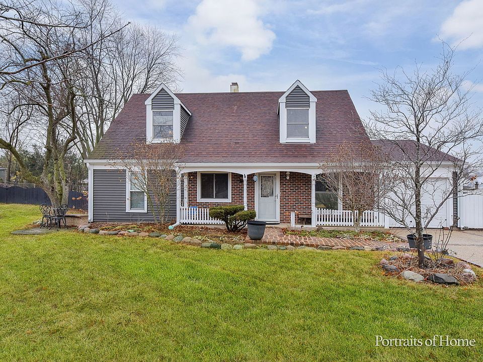 1st image of 930 Maple Ct