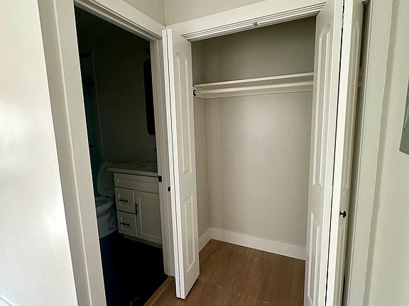 4th image of 2032 W 31st St #2034