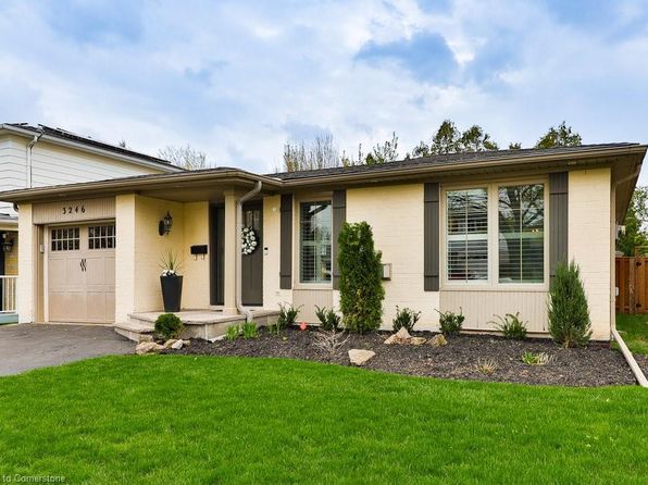3246 Lansdown Dr, Burlington, ON L7M 1K3