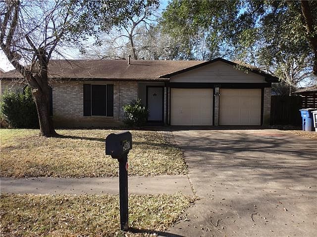1st image of 2407 Burly Oak Dr