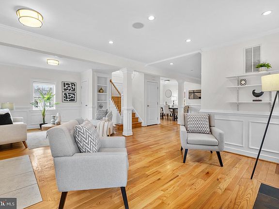 3rd image of 6400 9th St NW