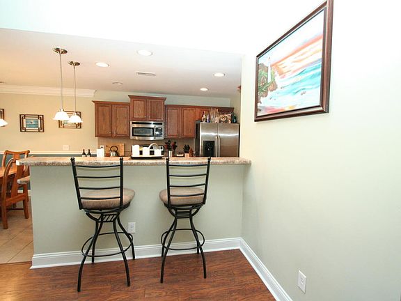 4th image of 6061 Blueray Dr