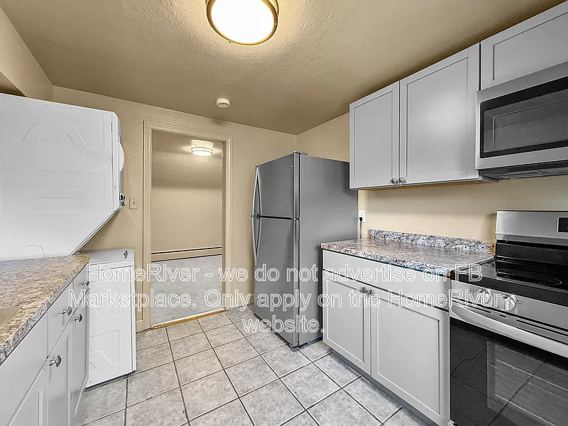 2 bed, 1.0 bath, $1,550 — Photo 3