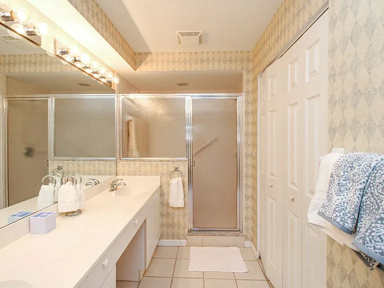 5330 Andover Dr #102 — Photo 36